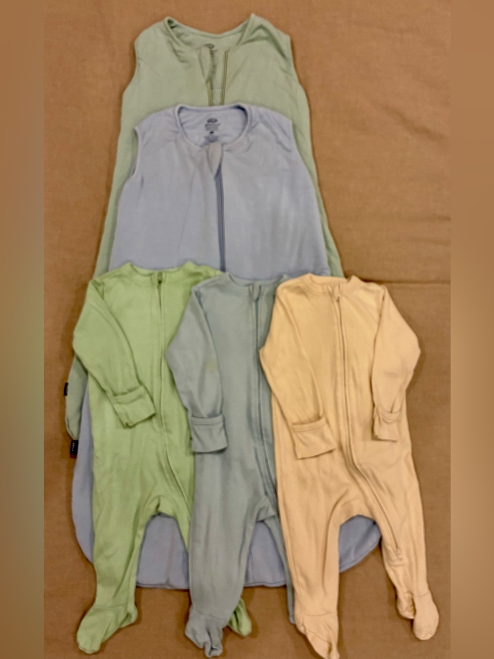 5-pc sleep bundle! 6-12 mos Halo & ON